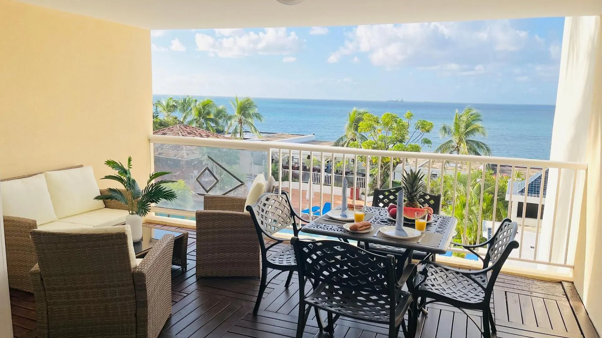 Outstanding Unit With Breathtaking Seaviews Apartment Cupecoy
